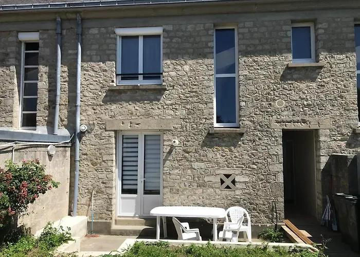 Iaorana - Maison En Centre *